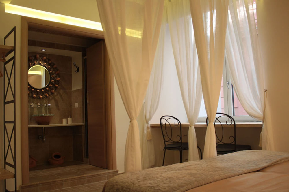 Casa Latina Bed and Breakfast Νάπολη Εξωτερικό φωτογραφία