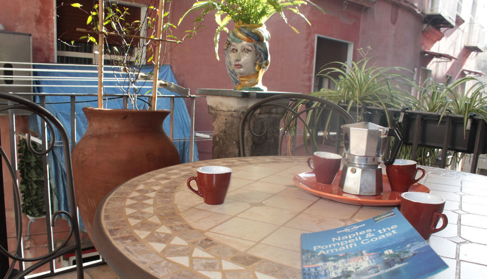 Casa Latina Bed and Breakfast Νάπολη Εξωτερικό φωτογραφία