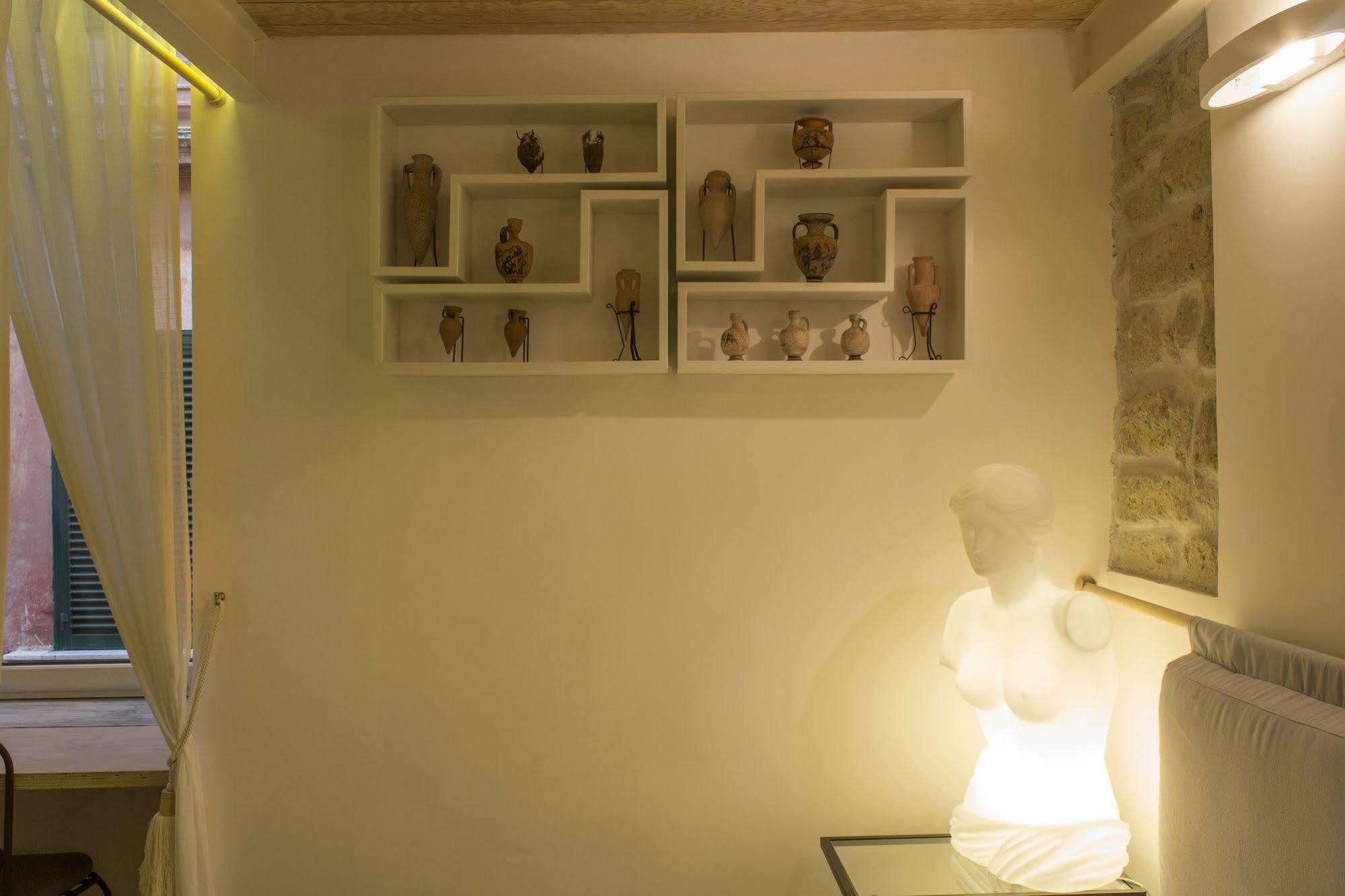 Casa Latina Bed and Breakfast Νάπολη Εξωτερικό φωτογραφία