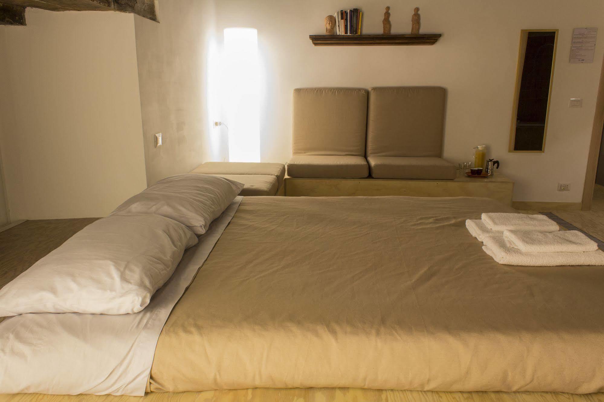 Casa Latina Bed and Breakfast Νάπολη Εξωτερικό φωτογραφία